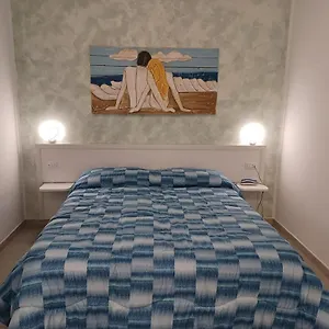 2* מלון Costa