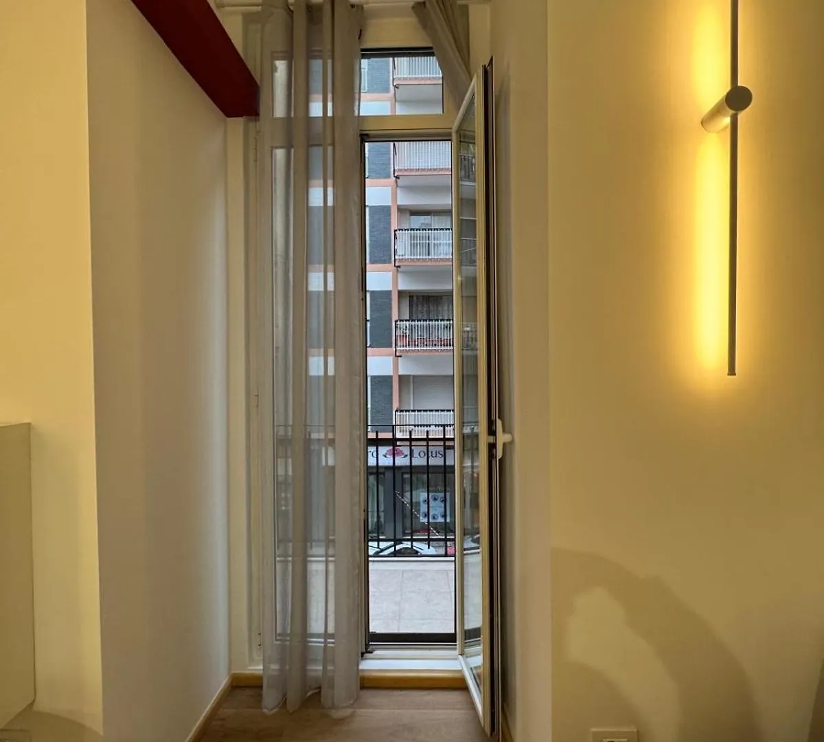 Lmv Apartment Bari Italy
